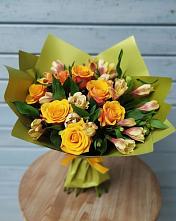 Букет цветов из:  Альстромерии и Розы в Ермолино Новгородская область