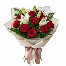 Букет цветов из:  Лилии и Розы в Ермолино Новгородская область