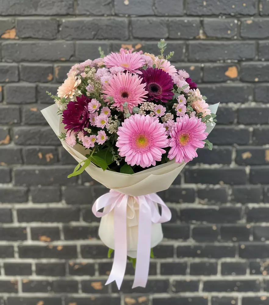 Букет цветов из: Герберы и Хризантемы в Ермолино Новгородская область
