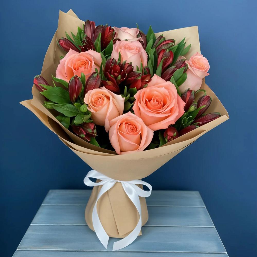 Букет цветов из: Розы и Альстромерии в Ермолино Новгородская область