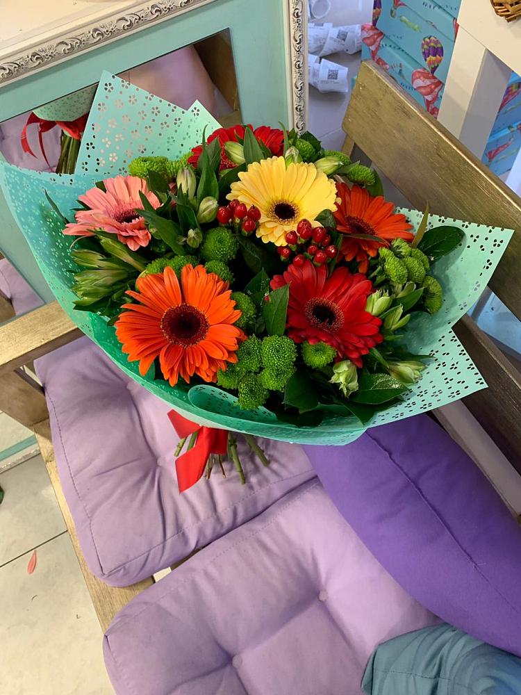 Букет цветов из: Герберы, Хризантемы и Альстромерии в Ермолино Новгородская область