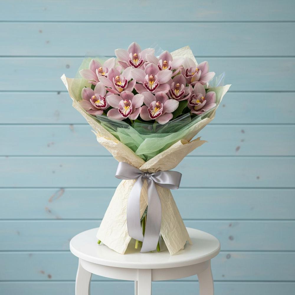 Букет цветов из: Орхидеи и Розы в Ермолино Новгородская область