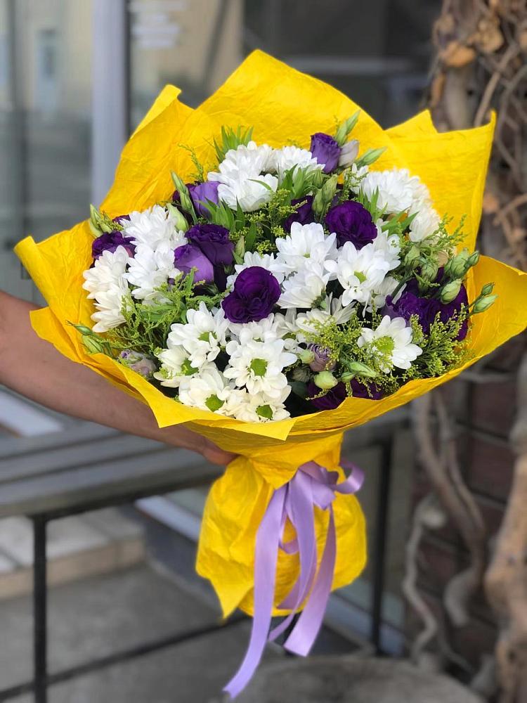 Букет цветов из: Ирисы, Хризантемы и Ромашки в Ермолино Новгородская область