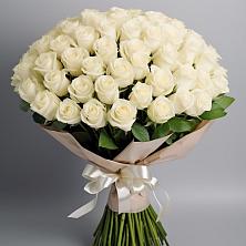 Букет 101 беля роза Белоснежка в Ермолино Новгородская область
