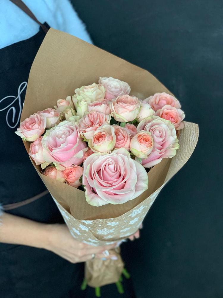 Букет цветов из: Хризантемы и Розы в Ермолино Новгородская область