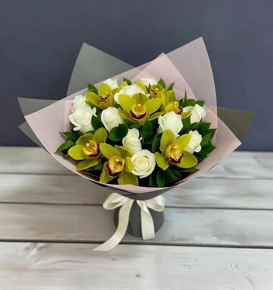 Букет цветов из: Орхидеи и Розы в Ермолино Новгородская область