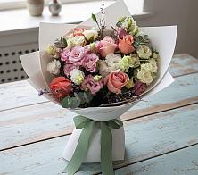 Букет цветов из:  Розы, Лизиантусы и Гвоздики в Ермолино Новгородская область