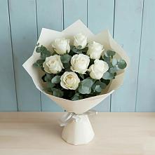 Букет Белые розы в Эвкалипте в Ермолино Новгородская область